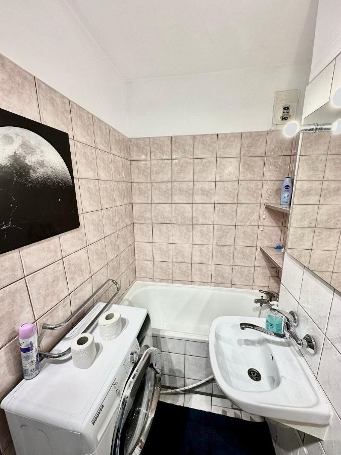 Super Apartament Grey Centrum 2X Metro Fast Wifi 300 Mbs Netflix Appletv Smarttv Spotify Panorama Miasta Varsovia Exterior foto
